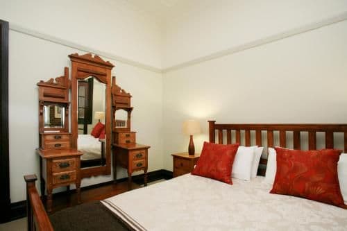 Queen Suite with Bath