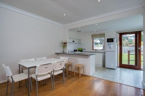 Beach Holiday Apartments3