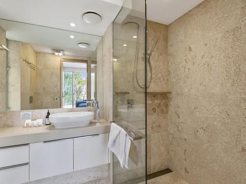 Platinum status, Sunshine Beach (Platinum Status Sunshine Beach)3