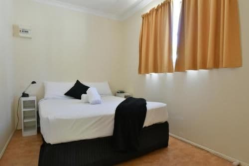 Two-Bedroom Villa 4 Berth