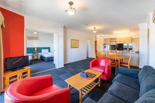 Deluxe Apartment