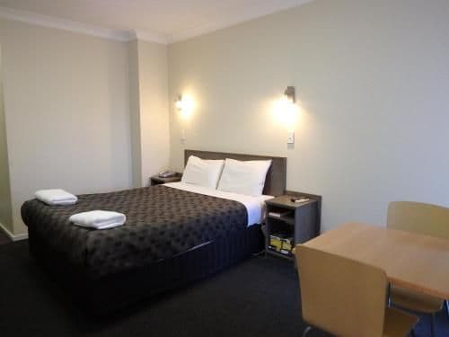 Deluxe Queen Room