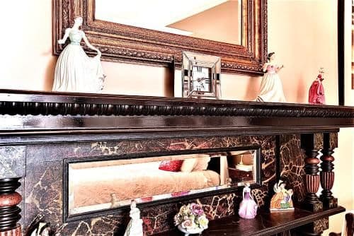 Adelaide King Room