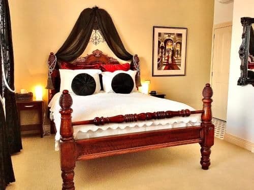 Benjamin Queen Room with Garden View
