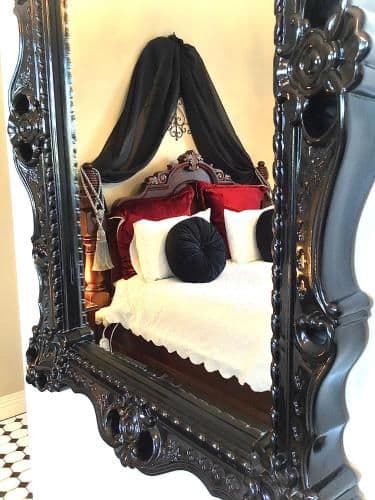 Benjamin Queen Room with Garden View