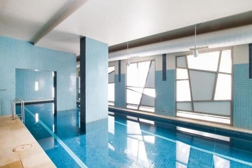 Deluxe Three-Bedroom Two-Bathroom Apartment