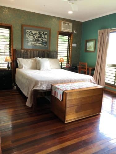 Deluxe Queen Room