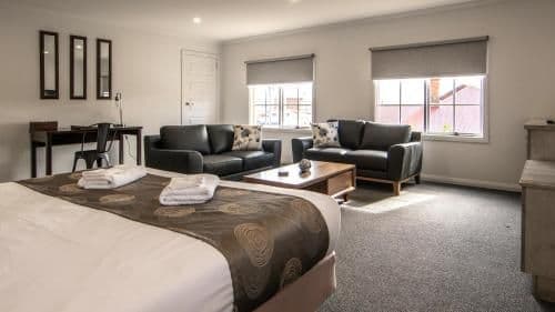 Deluxe Suite