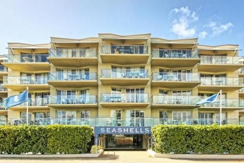 Sea Breeze Luxury Holiday Apartment0