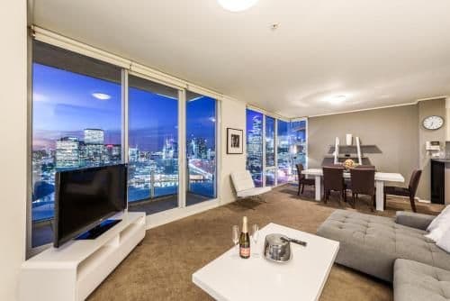 Deluxe Three-Bedroom Two Bathroom Apartment