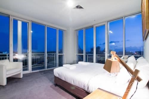 Deluxe Three-Bedroom Two-Bathroom Apartment