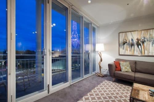 Deluxe Three-Bedroom Two-Bathroom Apartment