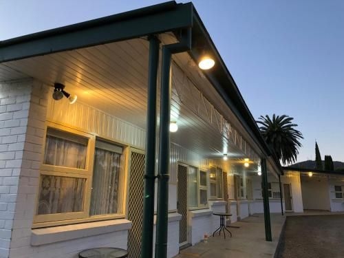 Green Door Motel4
