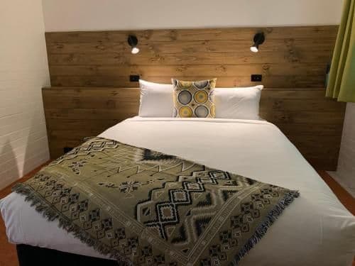 Standard Queen Room