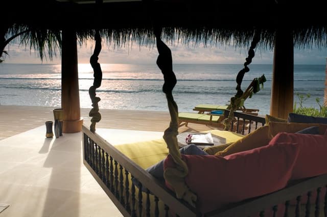 HOUSE OCEAN FRONT