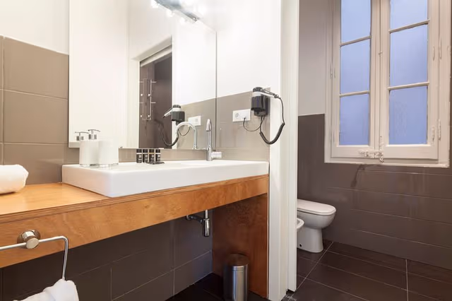 APARTMENT CAPACITY 4 TWO BEDROOMS