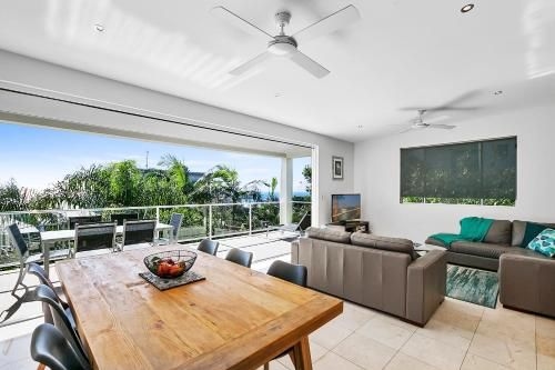 Perfect getaway, Sunshine Beach (Perfect getaway Sunshine Beach)0