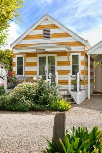 Beach Huts Middleton1