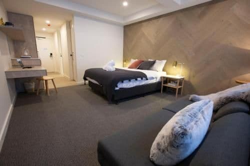 Deluxe Suite