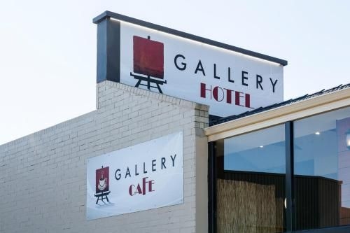 Gallery Hotel0