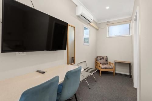 Wingham Motel3