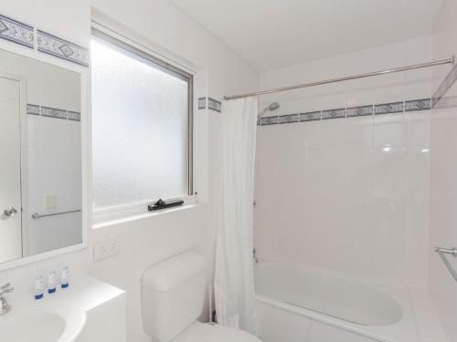 Cascades 18/3 Kurrajong Street2