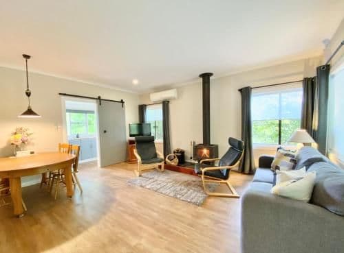 Family Room with Garden View