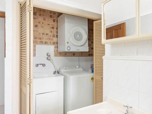 Sapphire Waters Unit 24