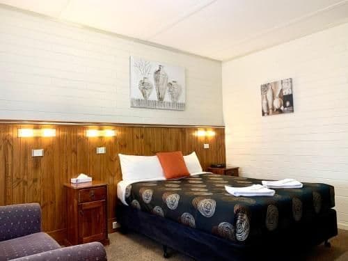 Standard Queen Room