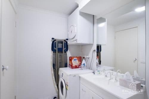Deluxe Two Bedroom Two Bathroom Apartment