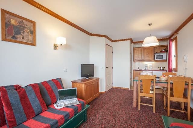 APARTMENT CAPACITY 5
