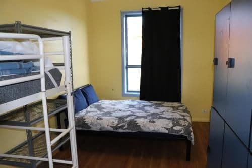Bunk Bed in Mixed Dormitory Room