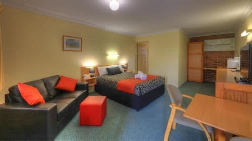 Standard Queen Room