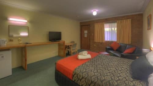 Standard Queen Room