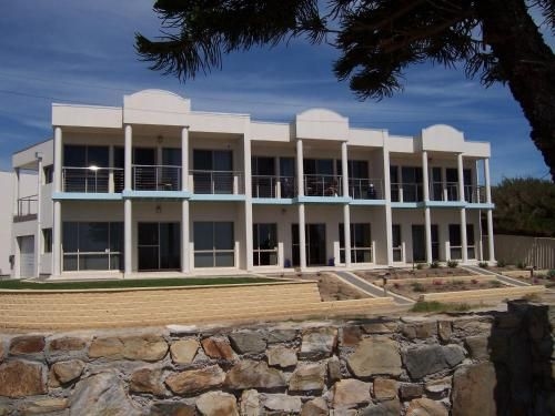 Christies Seahorse Holiday Townhouses0