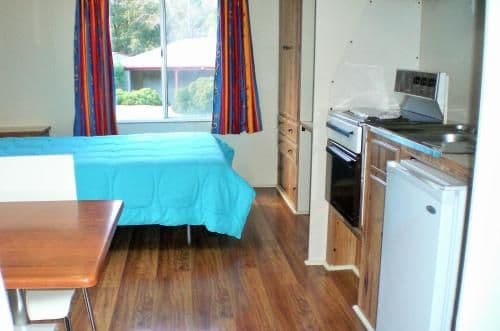 Cabin with Shared Bathroom