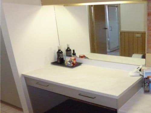 Deluxe Queen Room with Spa Bath