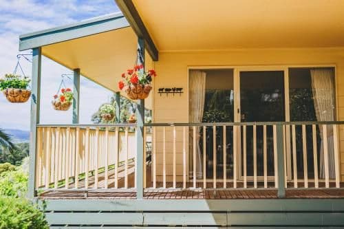 Two-Bedroom Cottage with Garden View