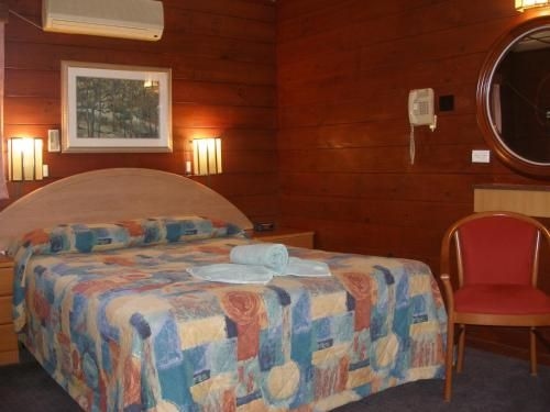 Mt Kuring-Gai Motel1