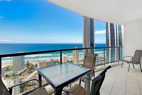 Chevron Renaissance | High Floor Ocean View Apartments by Gold Coast Holidays1