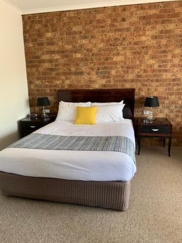 Executive Queen Room