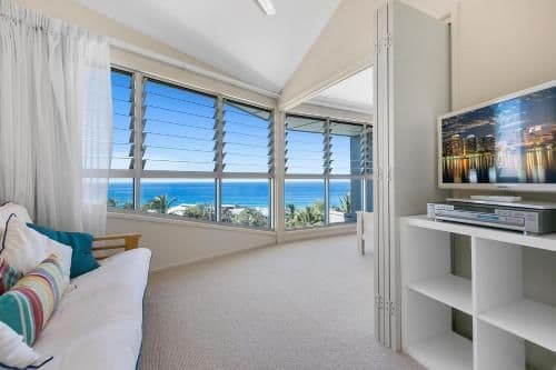 Andari Penthouse with Ocean Views
