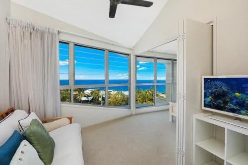 Andari Penthouse with Ocean Views