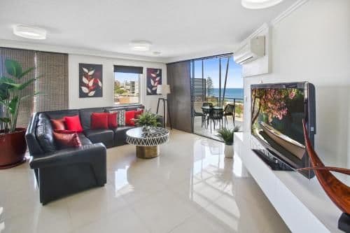 Three-Bedroom Penthouse Apartment