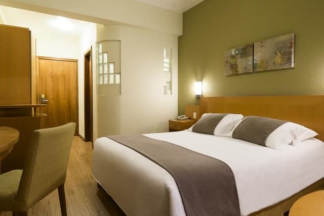 SINGLE DELUXE CITY VIEW