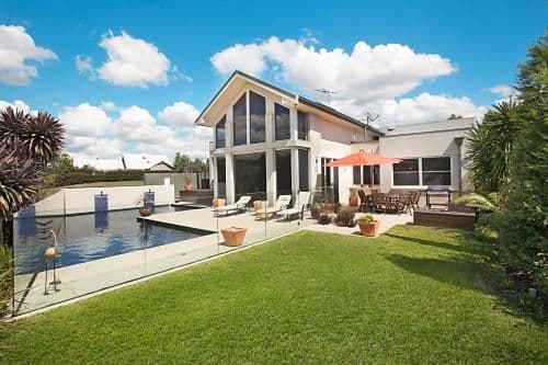 Three-Bedroom Holiday Home