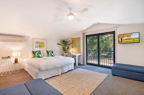 Four-Bedroom Holiday Home