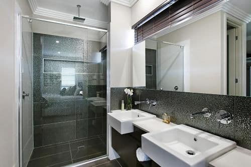 Four-Bedroom Holiday Home