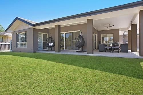 Four-Bedroom Holiday Home