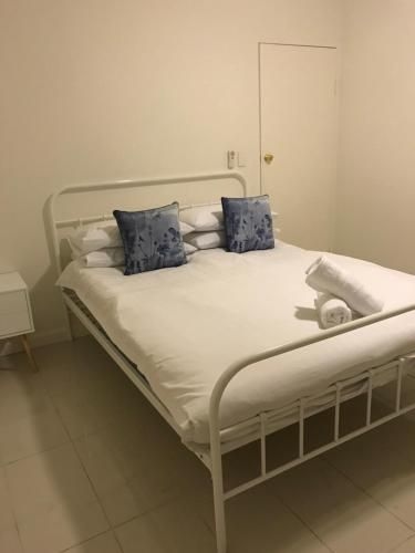 Adelaide Holiday Apartment2